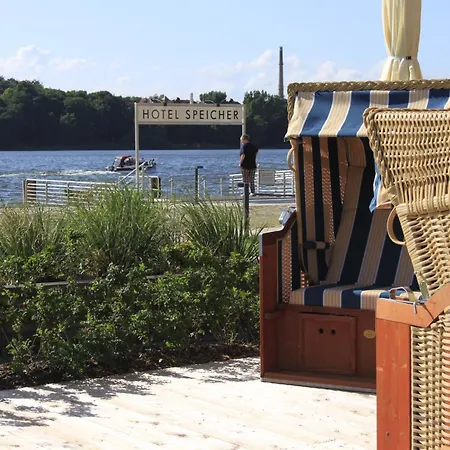 Speicher Am Ziegelsee 4* 슈베린