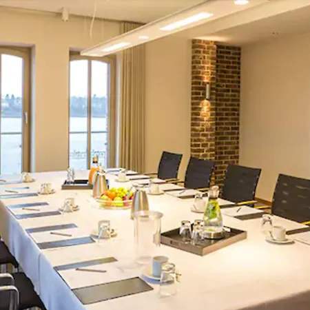 Hotel Speicher Am Ziegelsee 4*